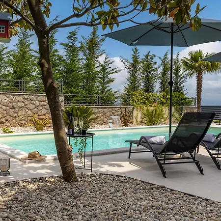 Luxury Nina With Heated Swimming Pool, Adriatic * Icici