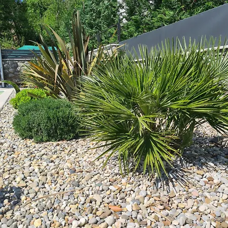 Apartment Luxury Nina With Heated Swimming Pool, Adriatic