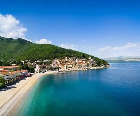 Apartment Luxury Nina With Heated Swimming Pool, Adriatic Icici