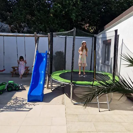 Adriatic Icici, Nina With Heated Swimming Pool, Ground Floor 아파트