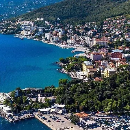 Adriatic Icici, Nina With Heated Swimming Pool, Ground Floor Ičići