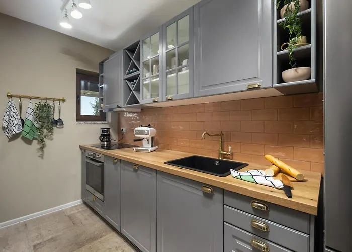 Appartement Adriatic Icici, Nina With Heated Swimming Pool, Ground Floor *