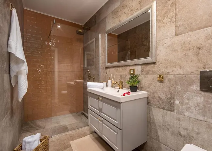 Adriatic Icici, Nina With Heated Swimming Pool, Ground Floor Appartement *