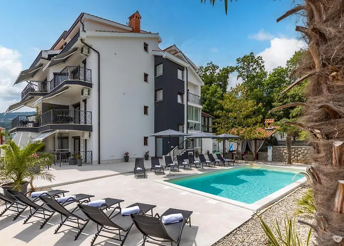 Appartement Adriatic Icici, Nina With Heated Swimming Pool, Ground Floor